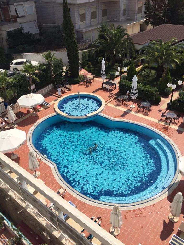Apart-Hotel Alvi Sarandë Eksteriør bilde
