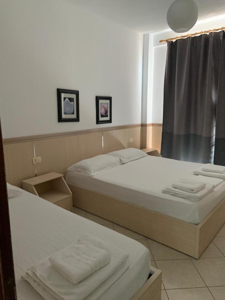 Apart-Hotel Alvi Sarandë Eksteriør bilde