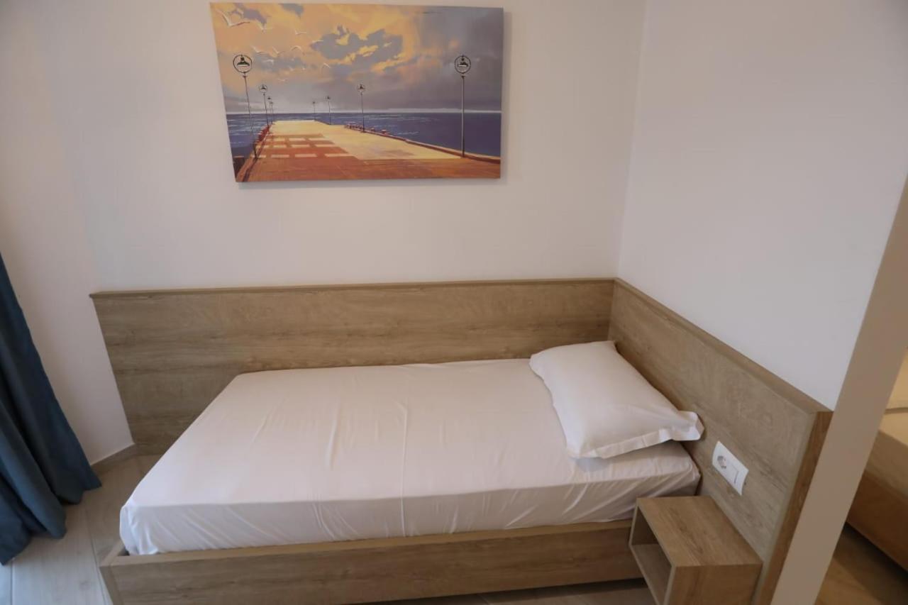 Apart-Hotel Alvi Sarandë Eksteriør bilde