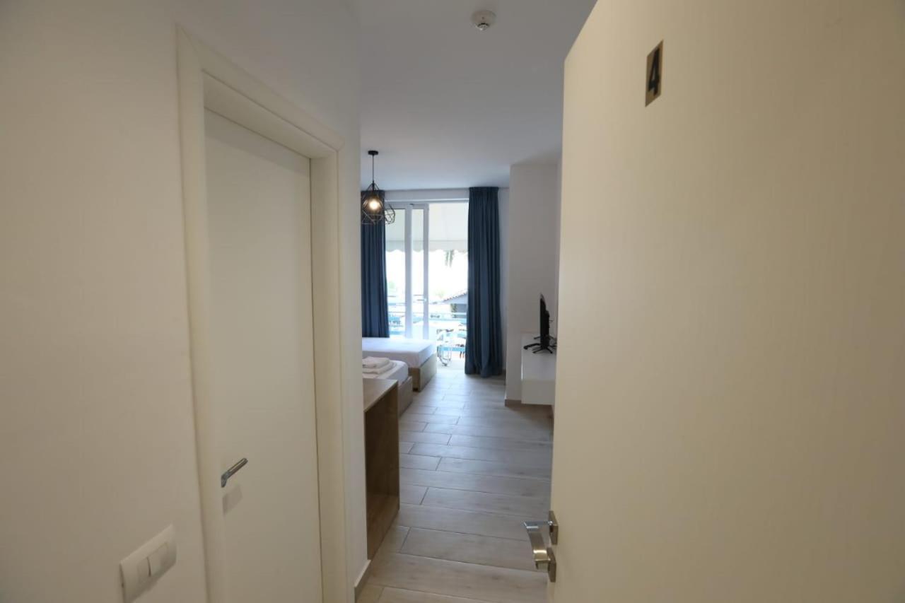 Apart-Hotel Alvi Sarandë Eksteriør bilde